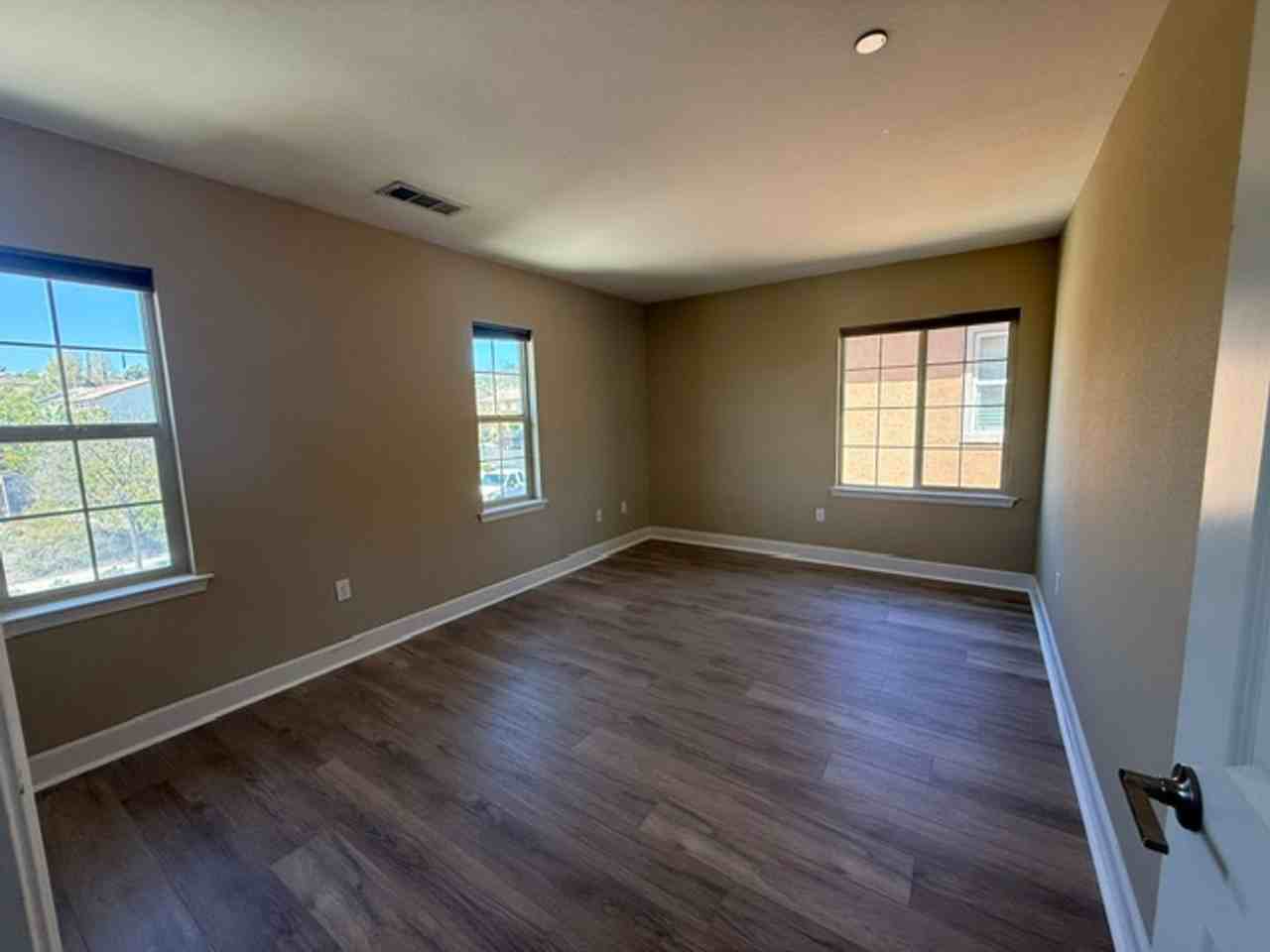 7036 Baneberry Ave - Photo 6 of 17