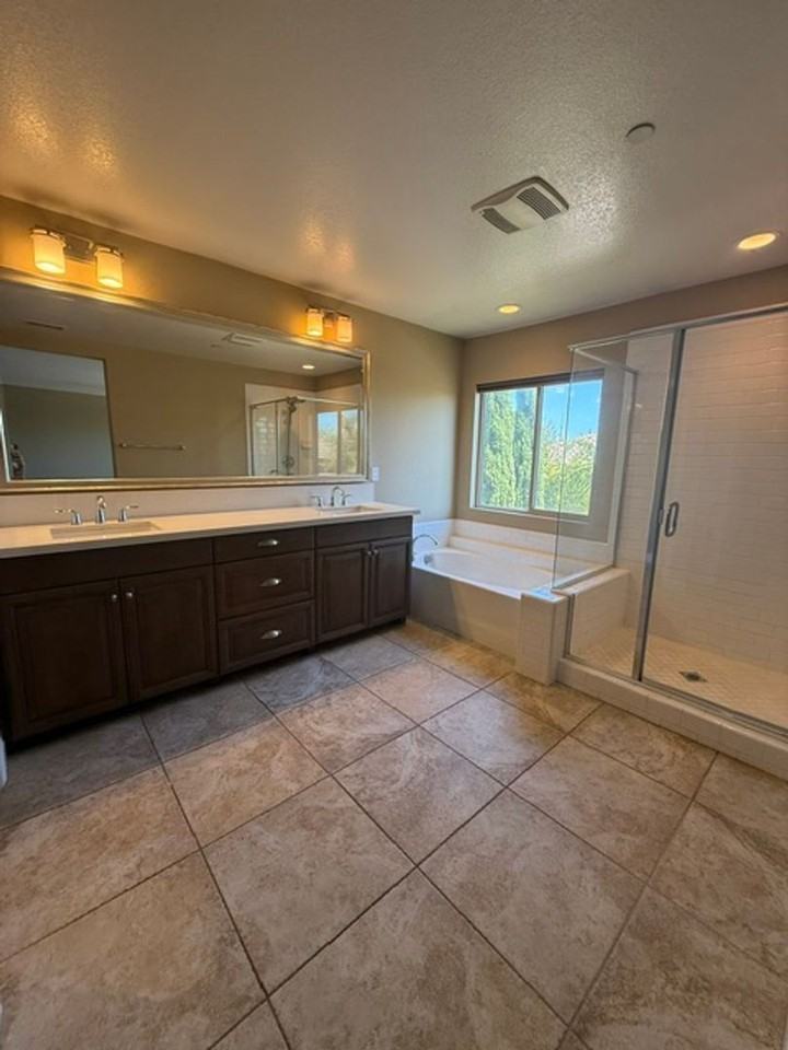 7036 Baneberry Ave - Photo 7 of 17