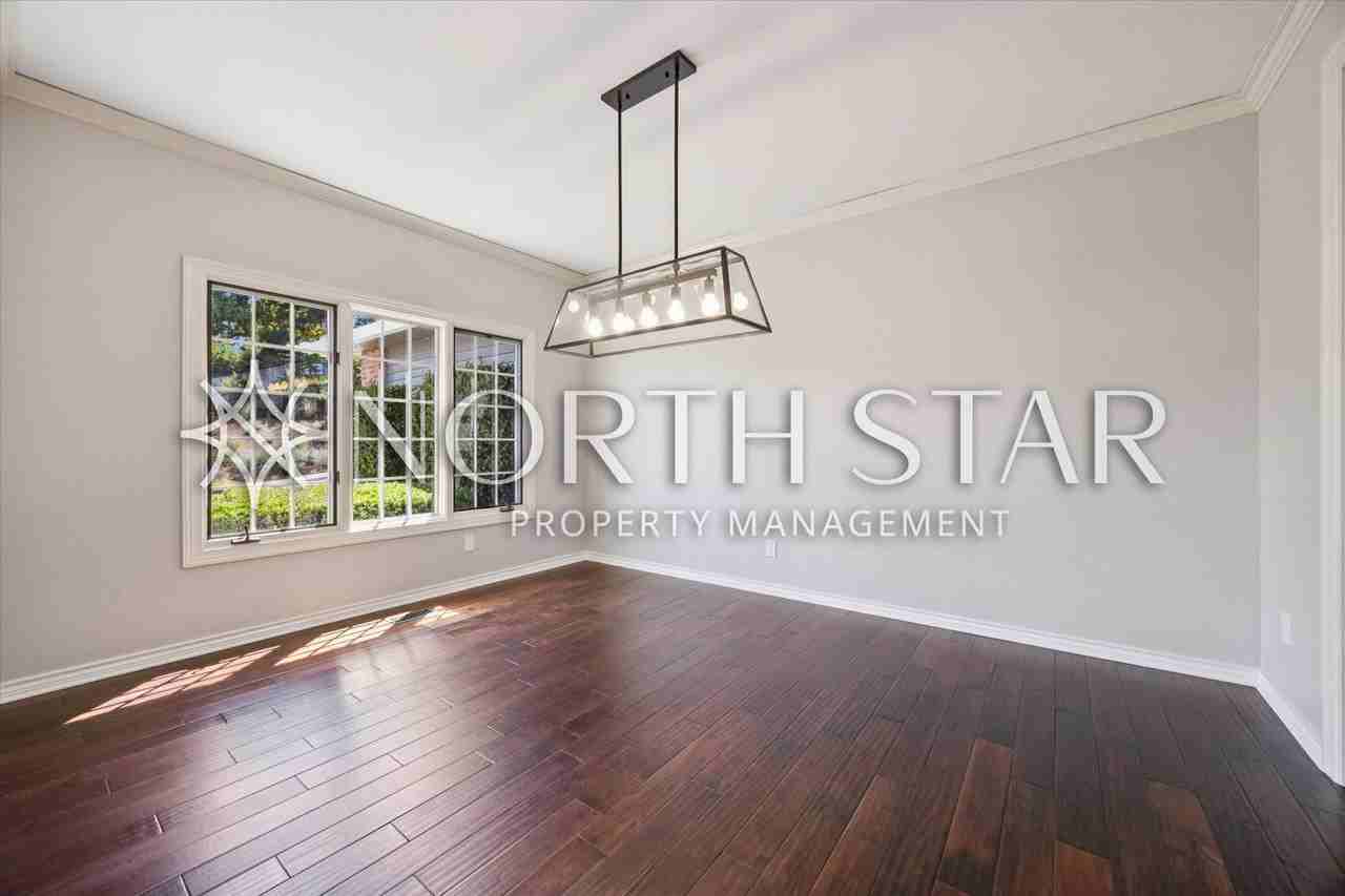2055 Ridge Pointe Dr - Photo 7 of 40