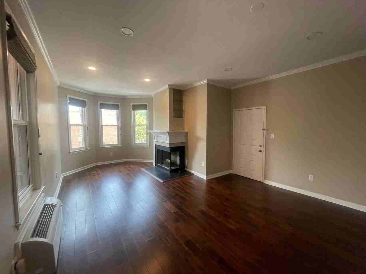 1815 18th St Nw ##Nw - Photo 3 of 35