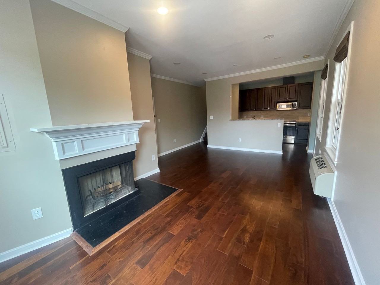 1815 18th St Nw ##Nw - Photo 4 of 35