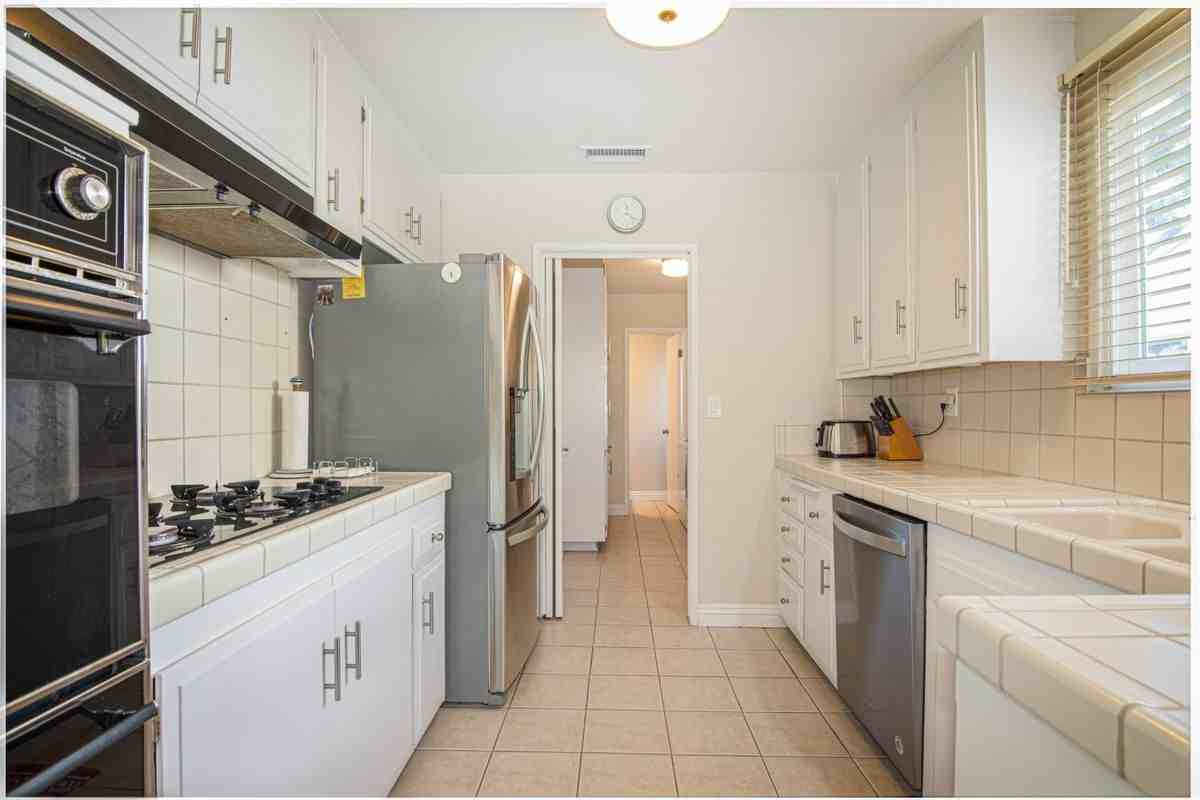 6706 Capistrano Ave - Photo 3 of 9
