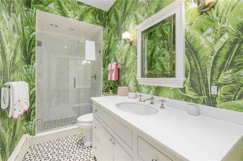 33 Beacon Hill Rd - Photo 4 of 34