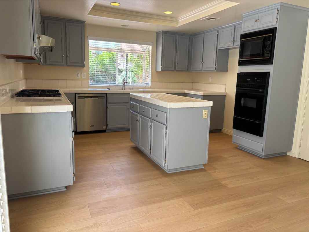 7515 Melvin Ave - Photo 2 of 5