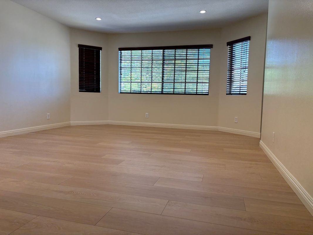 7515 Melvin Ave - Photo 3 of 5