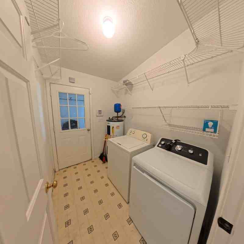 5560 61st St N - Photo 6 of 7