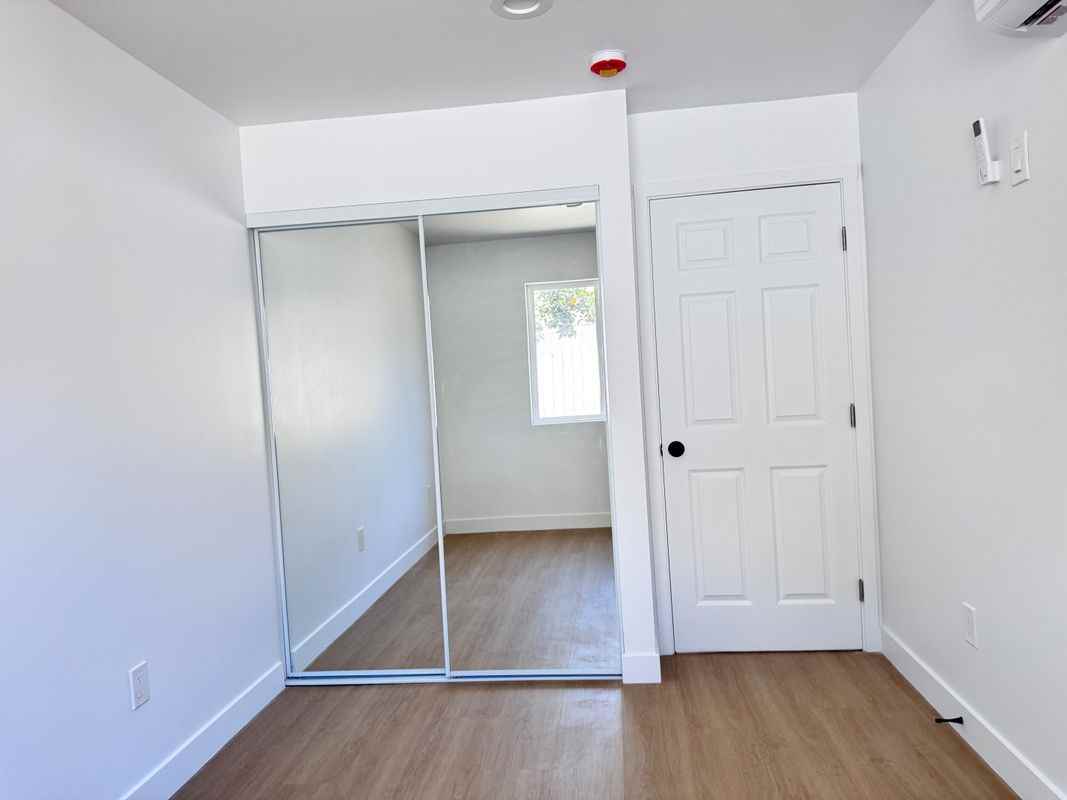 2218 Continental Ave - Photo 6 of 12