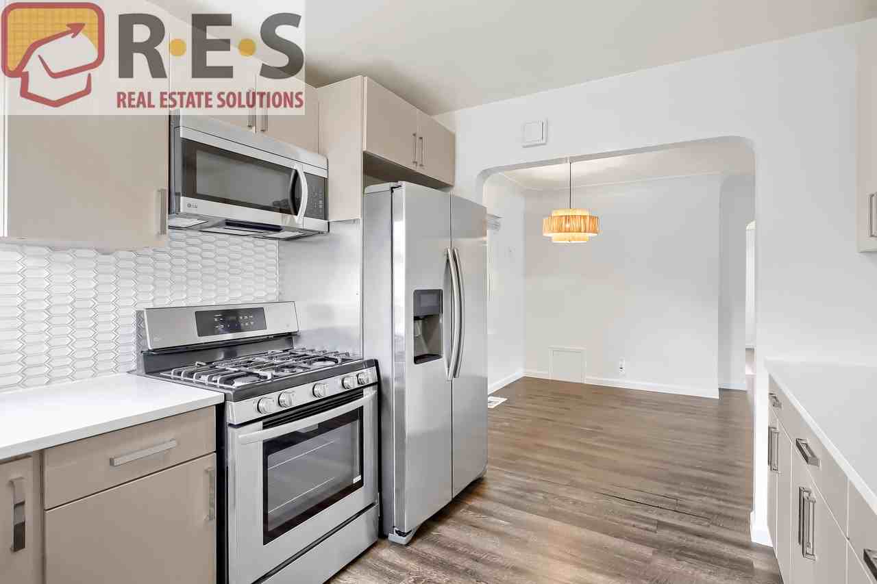 1901 S Adams St - Photo 6 of 17