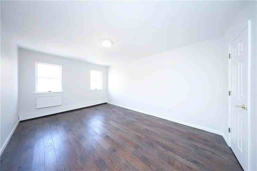 1449 67th St #3D - Photo 3 of 12