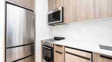 featured image of 325 E 79th St