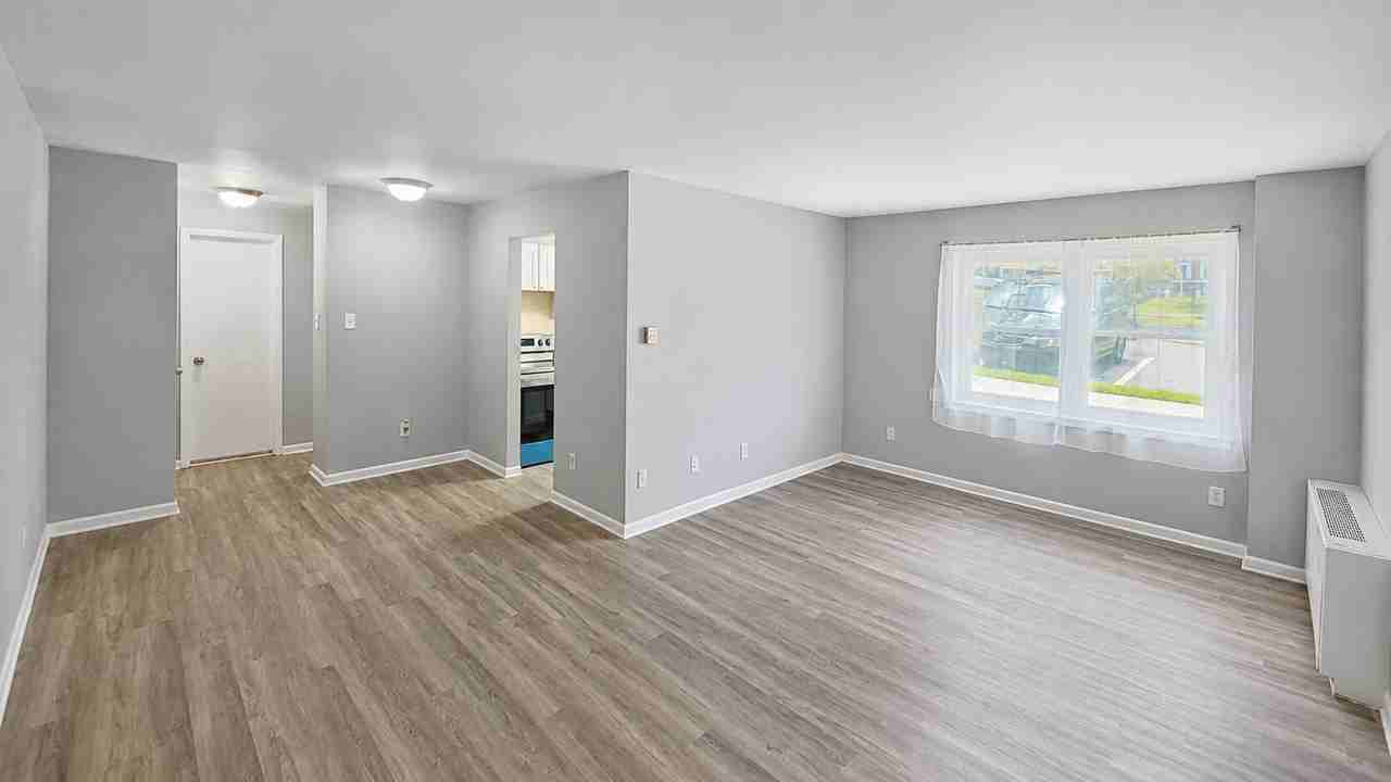 4260 Buckman Rd #43 - Photo 3 of 10