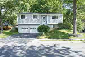 featured image of 10820 Split Oak Ln