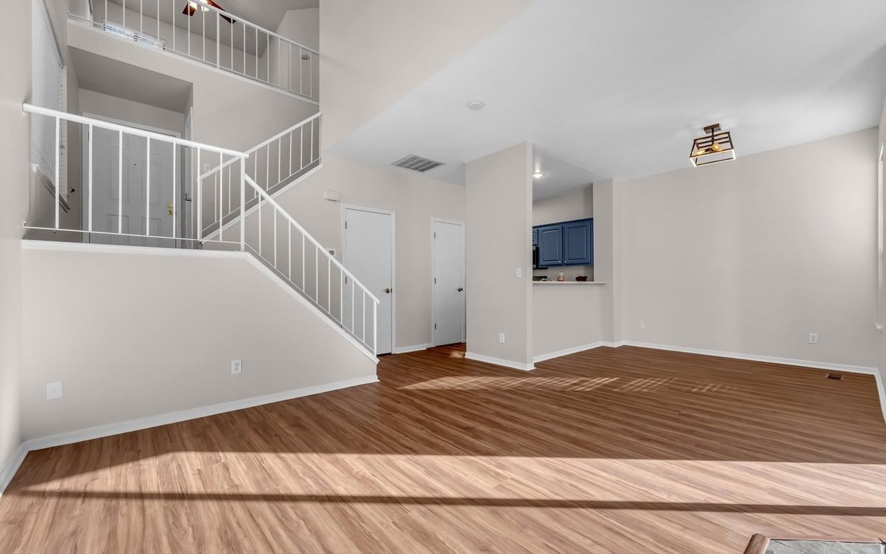 4301 Loreto Ln - Photo 5 of 31