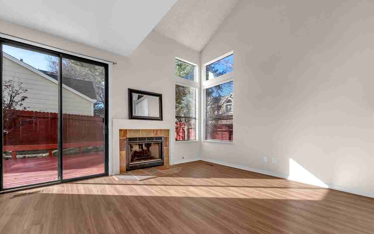 4301 Loreto Ln - Photo 6 of 31