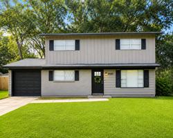 featured image of 2814 Laramie Cir