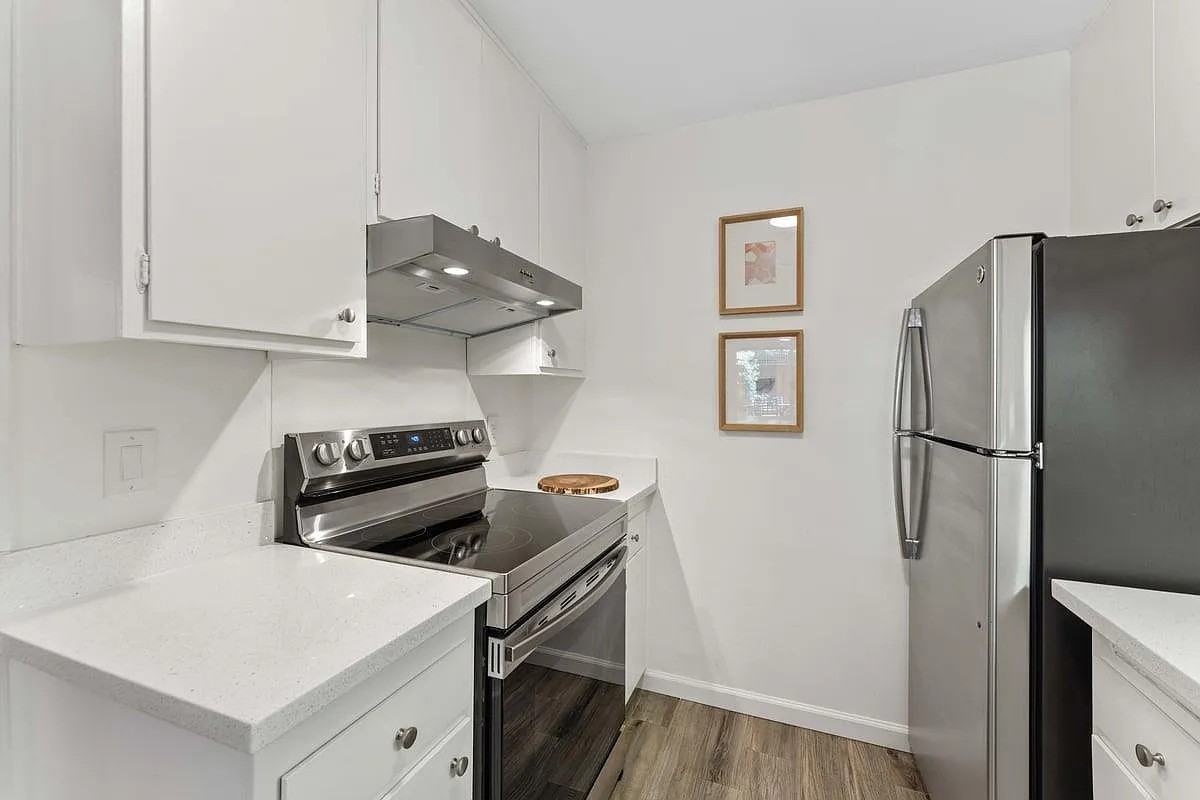 1101 Continentals Way #104 - Photo 2 of 12