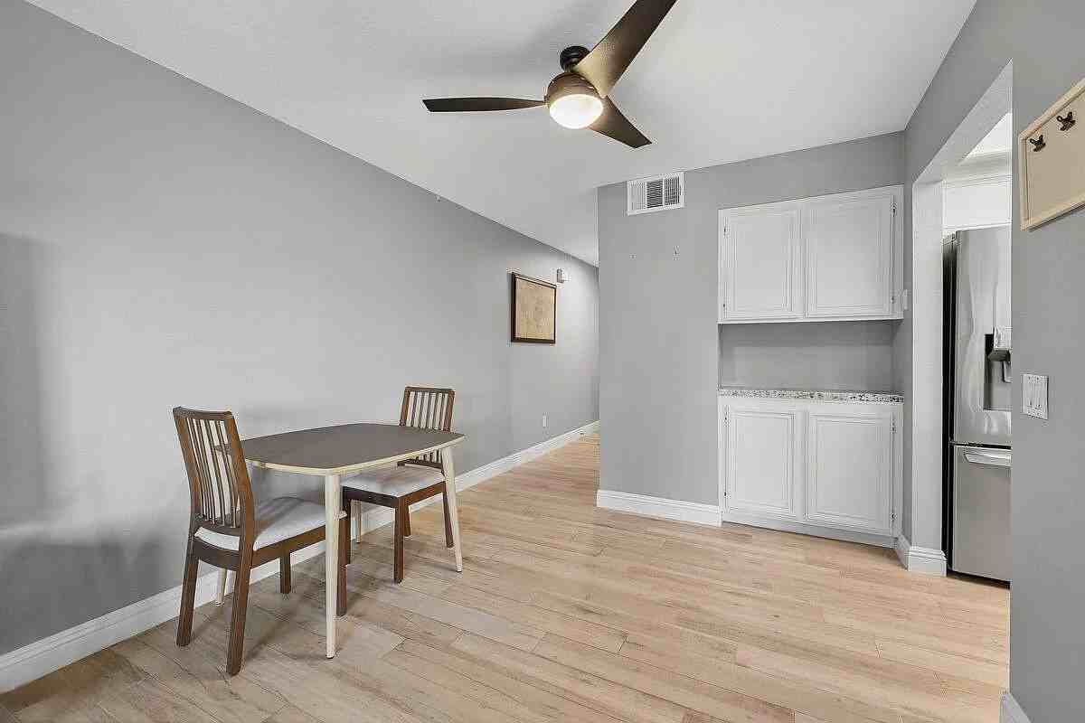 2731 Erringer Rd #21 - Photo 7 of 14
