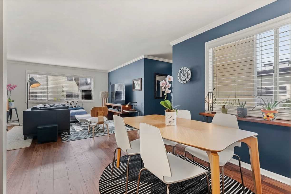 11813 Runnymede St #9 - Photo 6 of 13