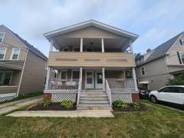 featured image of 1530 Lakeland Ave