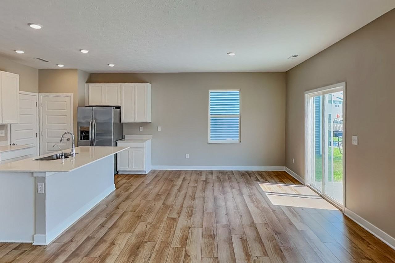 11509 Basalt Dr - Photo 4 of 18