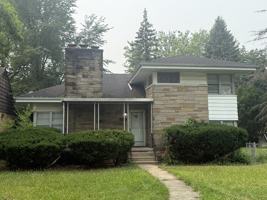 featured image of 2906 Lincoln Way W