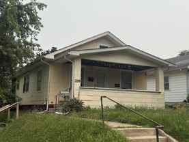 201 E Oakside St - Photo 1 of 1