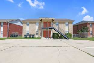 1604 Windward Dr - Photo 1 of 1