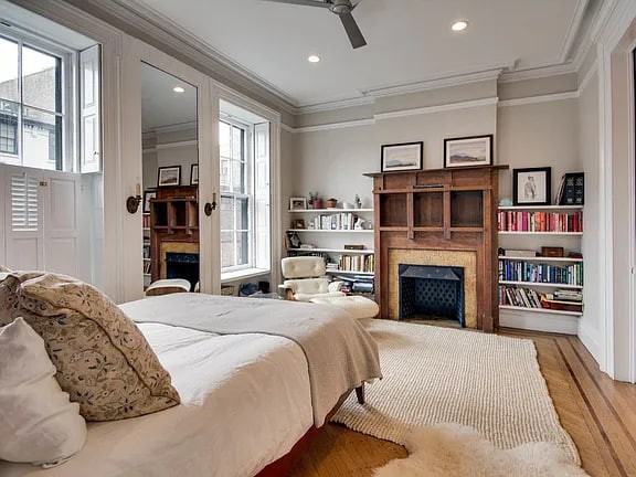 28 Remsen St - Photo 5 of 5