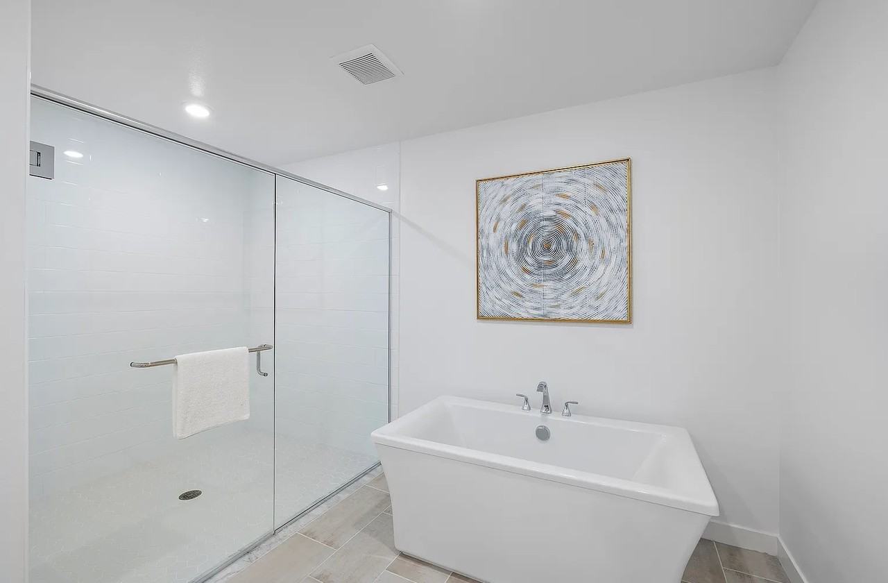 1302 Rivington #C1 - Photo 4 of 7