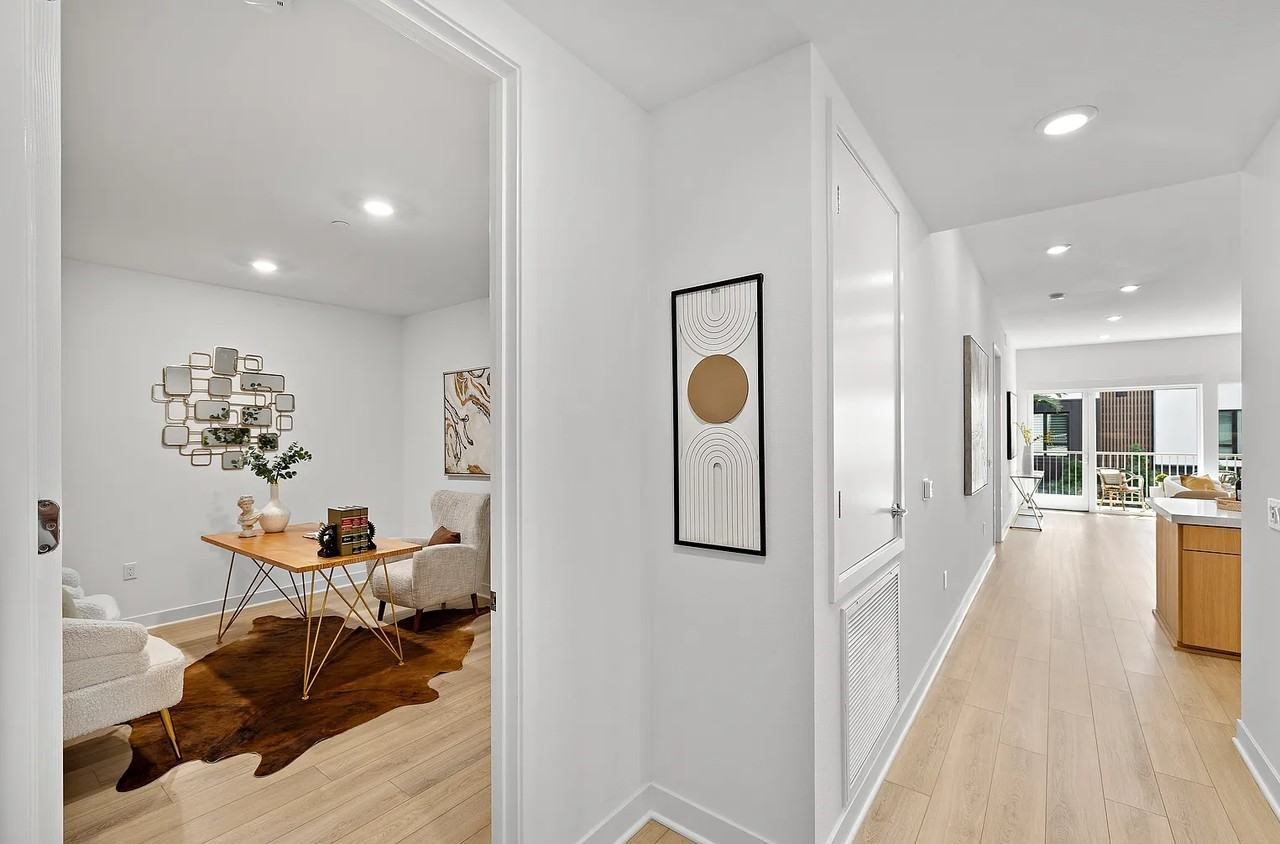 1302 Rivington #C1 - Photo 5 of 7