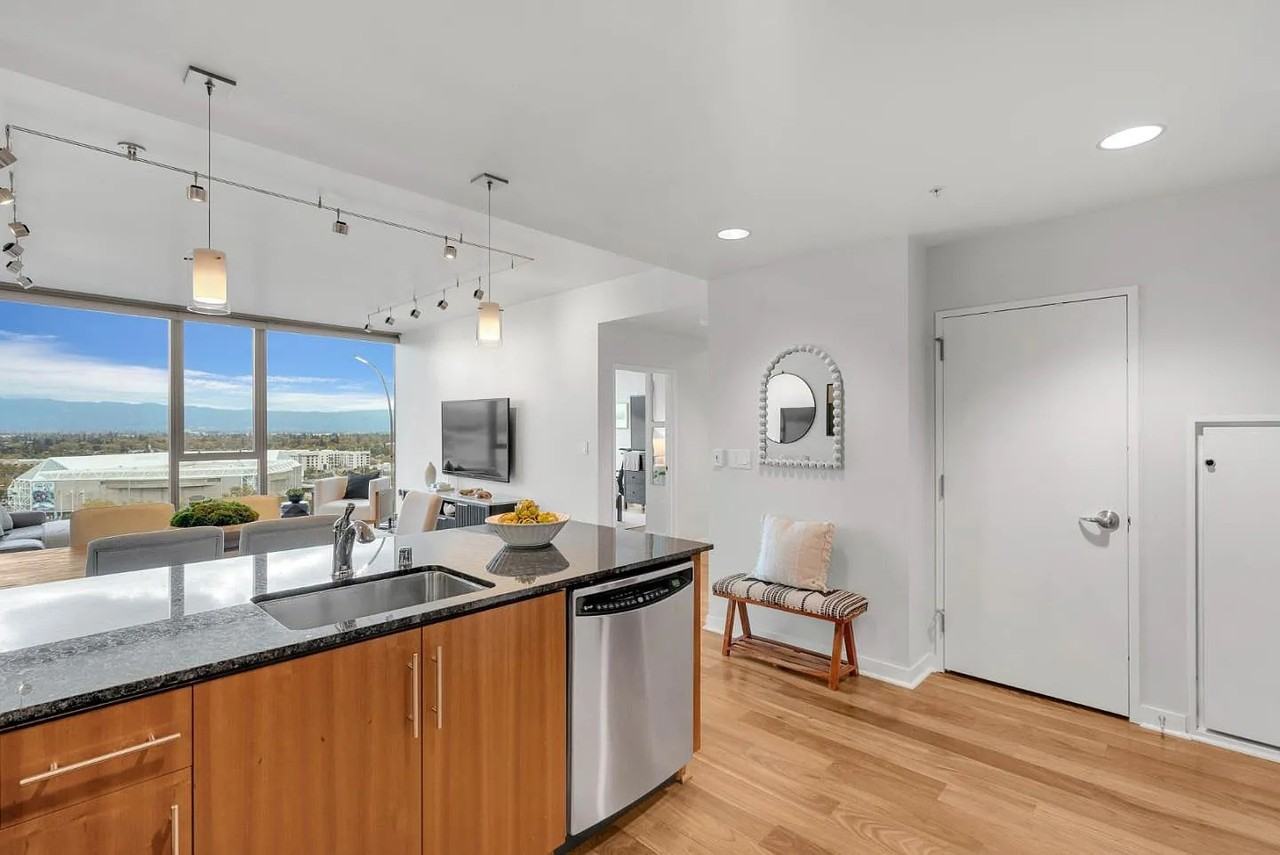 38 N Almaden Blvd - Photo 5 of 9