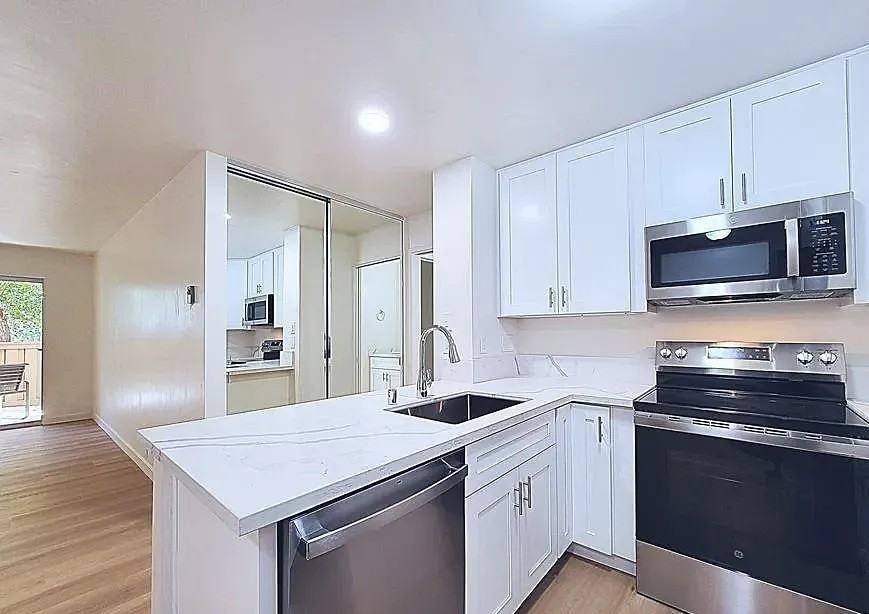 4600 Lamont St #131 - Photo 5 of 10