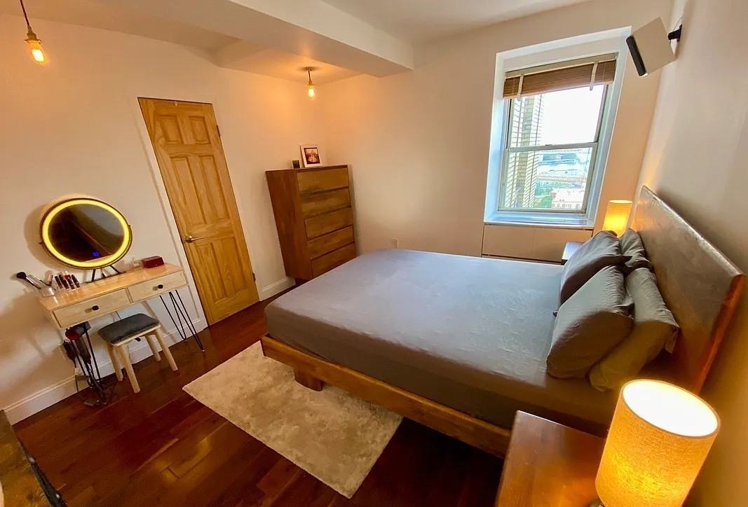 111 Hicks St - Photo 3 of 5