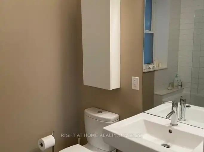 55 West Lodge Ave - Photo 5 of 15
