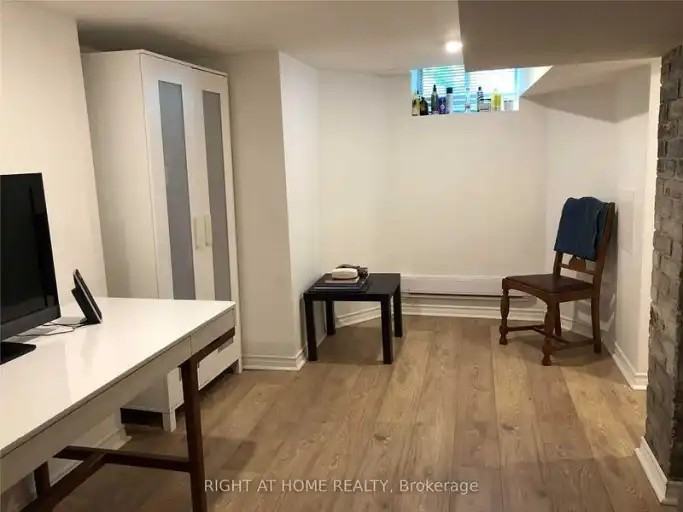 55 West Lodge Ave - Photo 7 of 15