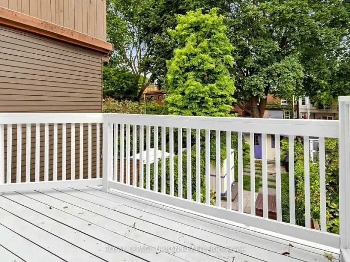 24 Cavell Ave - Photo 4 of 25