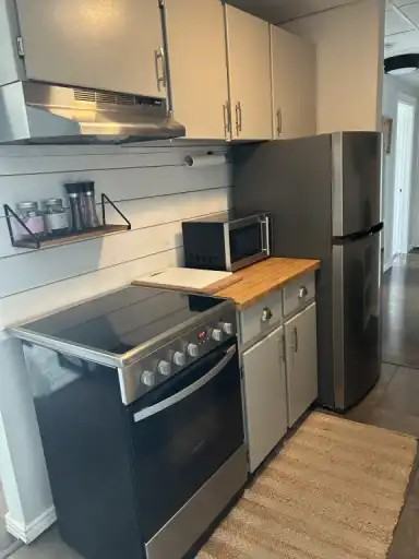 922 Dynes Ave #301 - Photo 5 of 10
