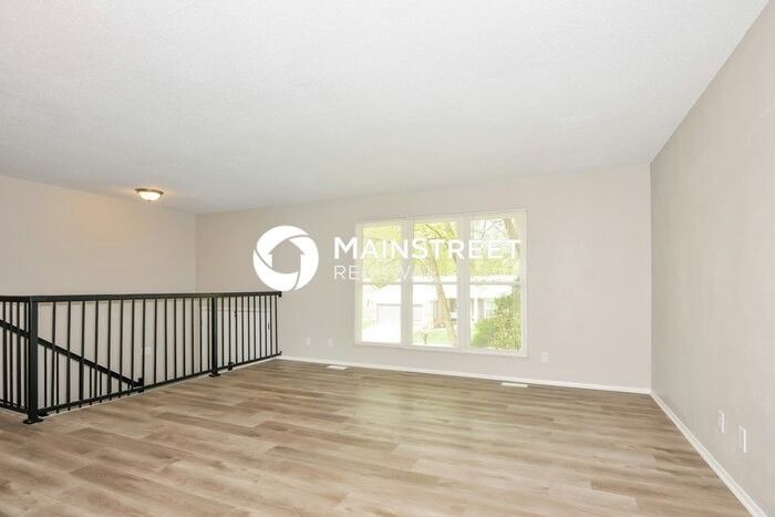 562 Green Forest Dr - Photo 7 of 17