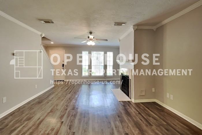21746 Deep Pines Dr - Photo 4 of 22