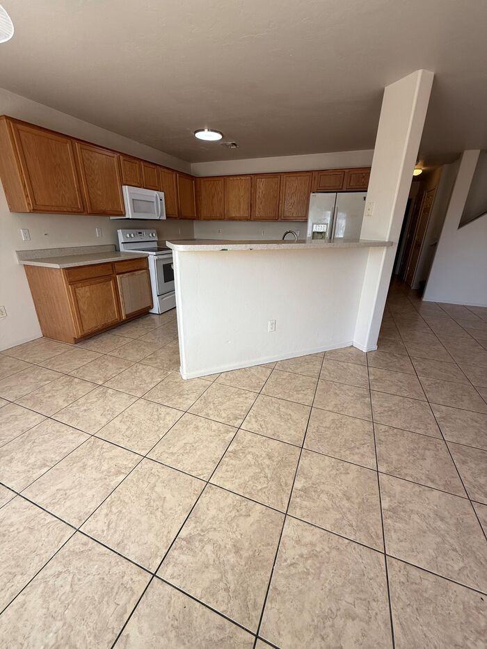 6812 S Sonoran Bloom Ave - Photo 5 of 32