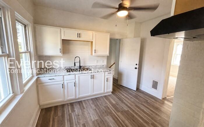 937 Parkway Rd #1 - Photo 4 of 20