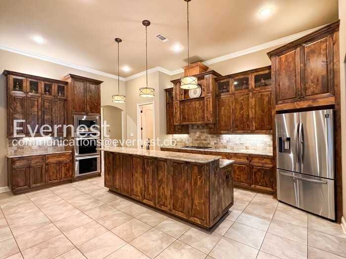 6587 Westminster - Photo 3 of 33