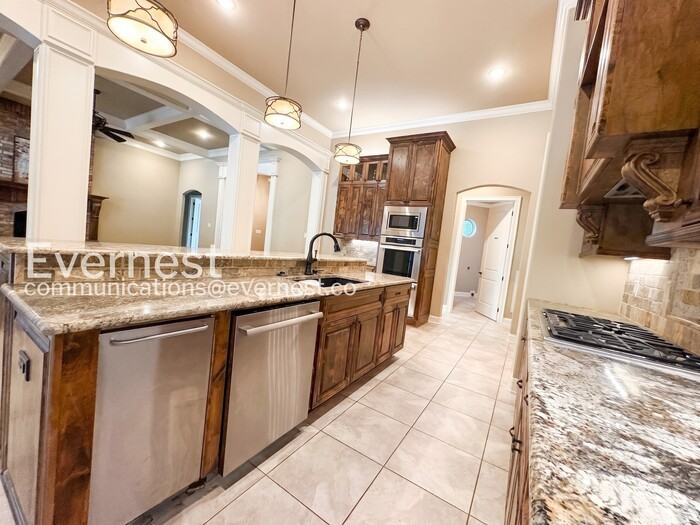 6587 Westminster - Photo 5 of 33