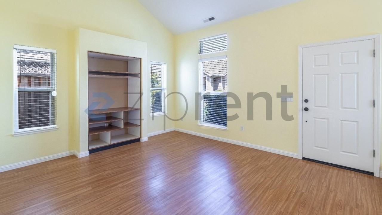 2821 Bay Village Ave - Photo 2 of 23