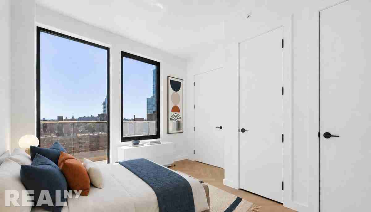 Fleet Pl #9B - Photo 4 of 12