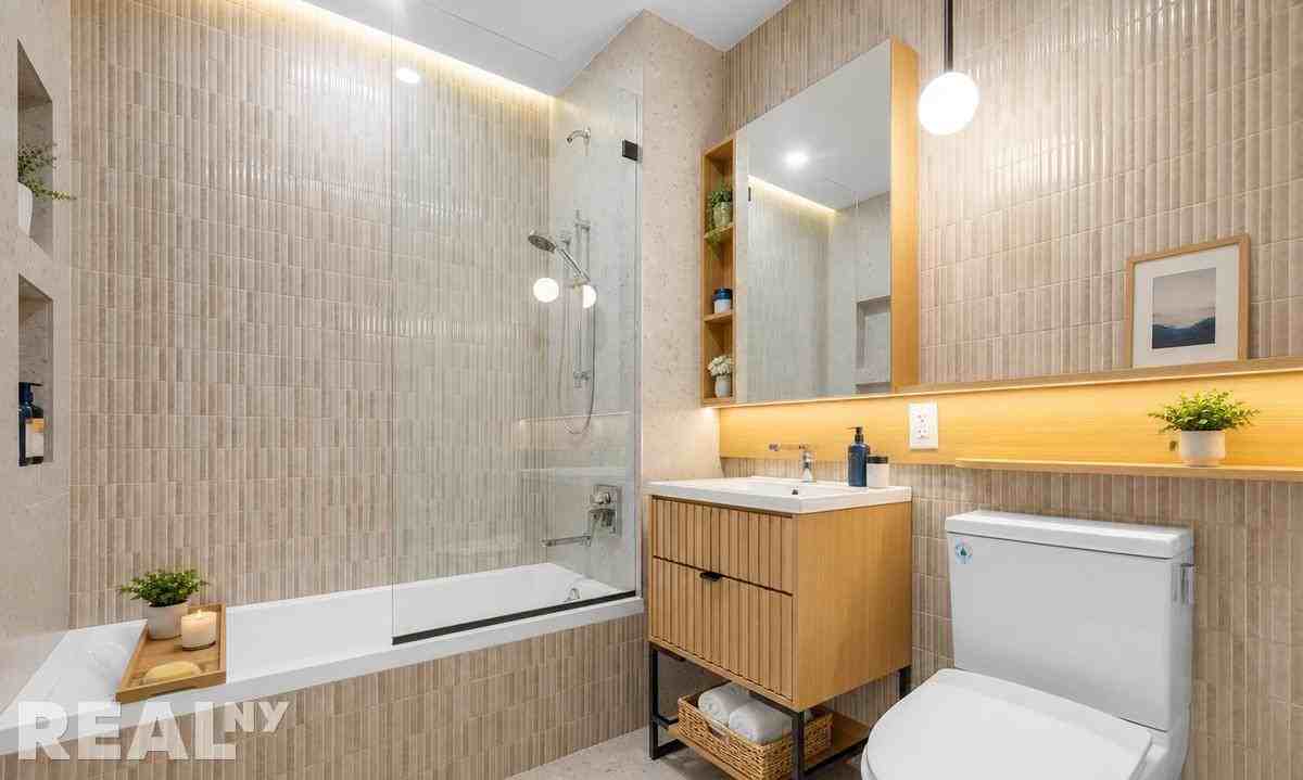 Fleet Pl #9B - Photo 5 of 12