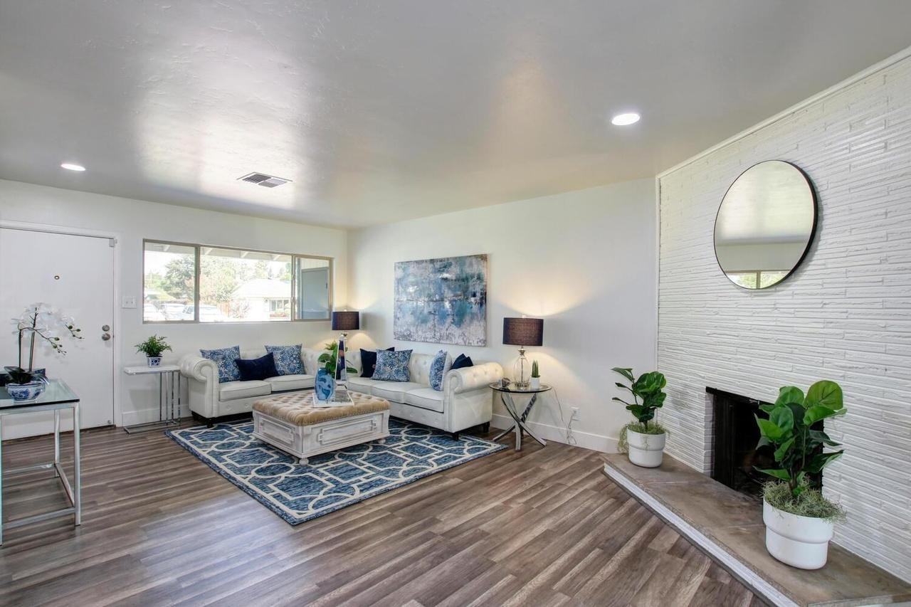 3610 West Way - Photo 3 of 15