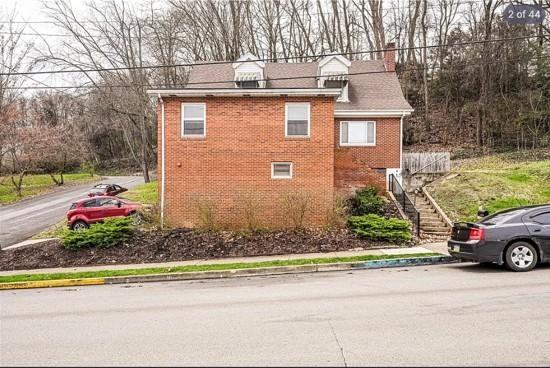 814 Green St - Photo 2 of 10