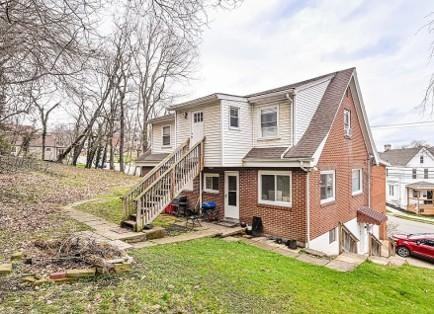 814 Green St - Photo 4 of 10