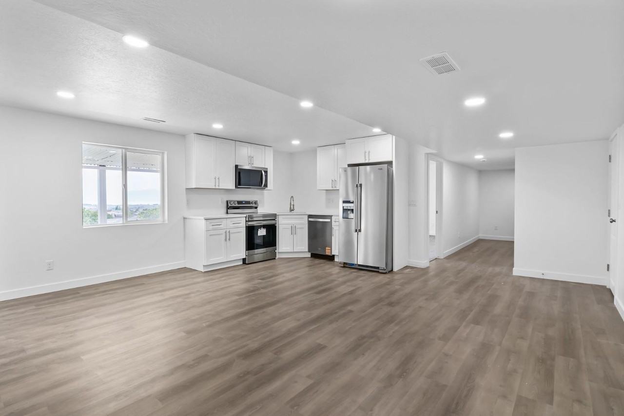 2464 N Fernleaf Dr